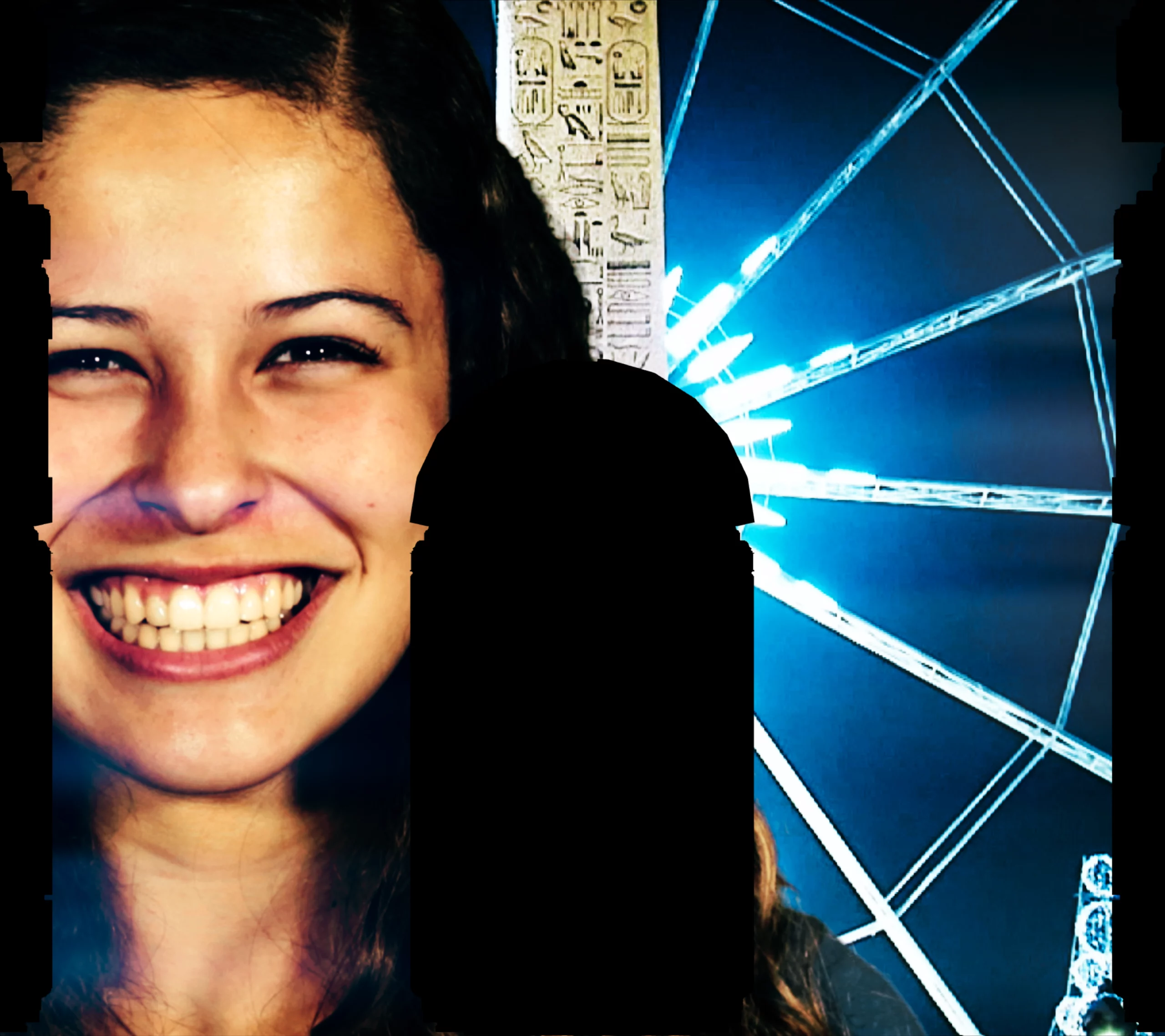 Mapping artwork: a smiling face, the obelisk and a luminous Ferris wheel fill the fa&ccedil;ade of the Arc de Triomphe.
